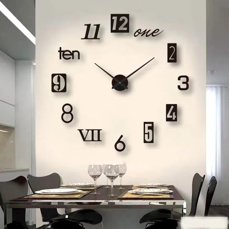 Reloj de pared moderno con números variados en comedor elegante, decoración para hogar